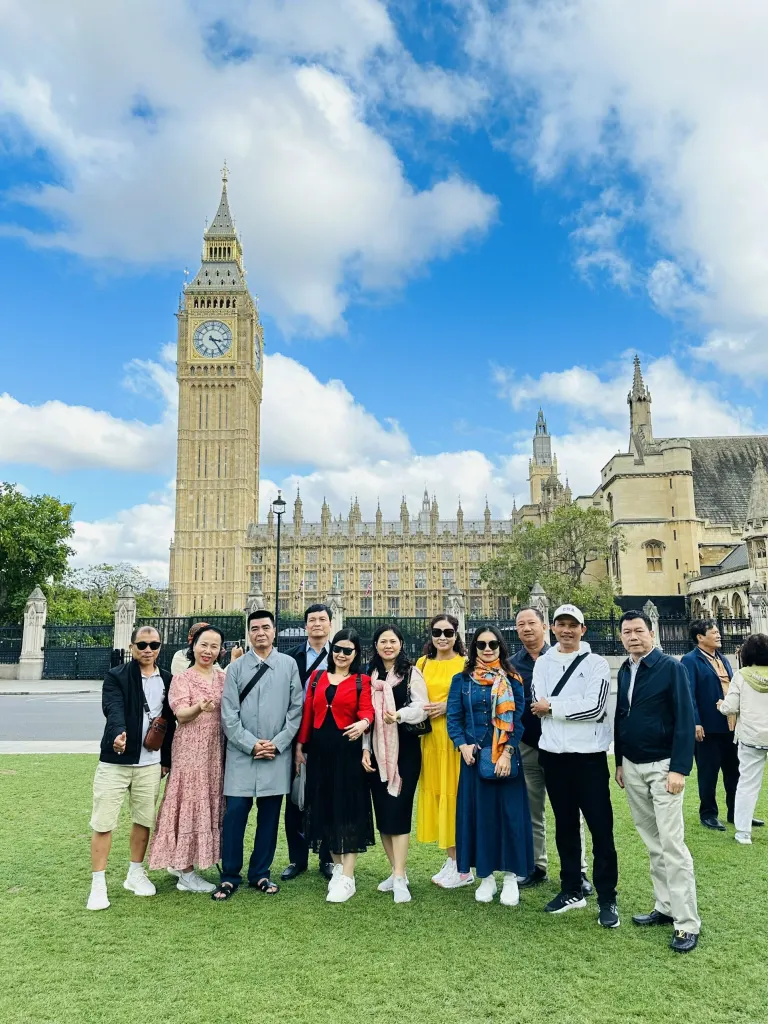 Đoàn Khám phá UK khởi hành 23/09/2023 – ảnh 2